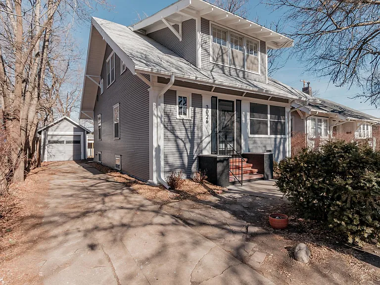 3026 Sewell St — Photo 35