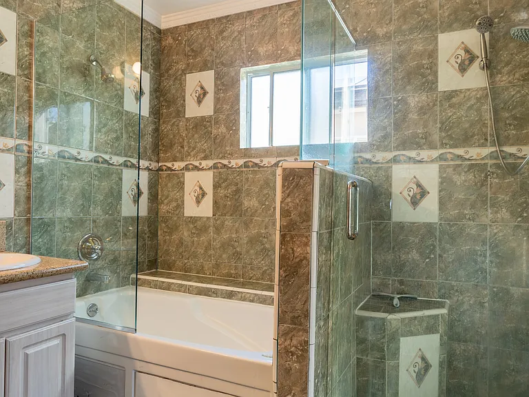 12737 Hatteras St — Photo 22