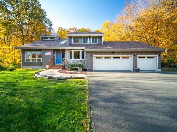 11 Stephen Court, Prospect, CT 06712