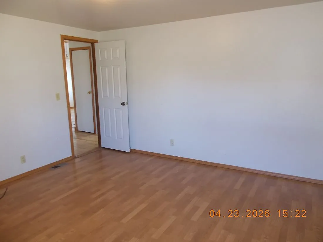 2 bed, 1500 sqft, $1,450 — Photo 2