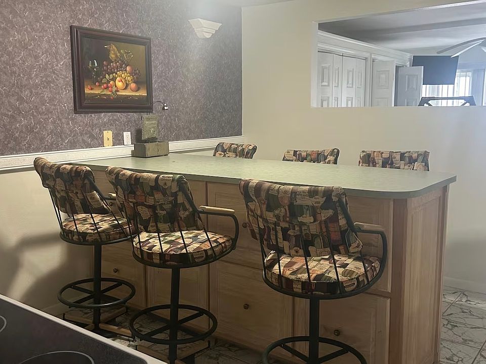 1st image of 560 Pleasure Island Blvd APT 109