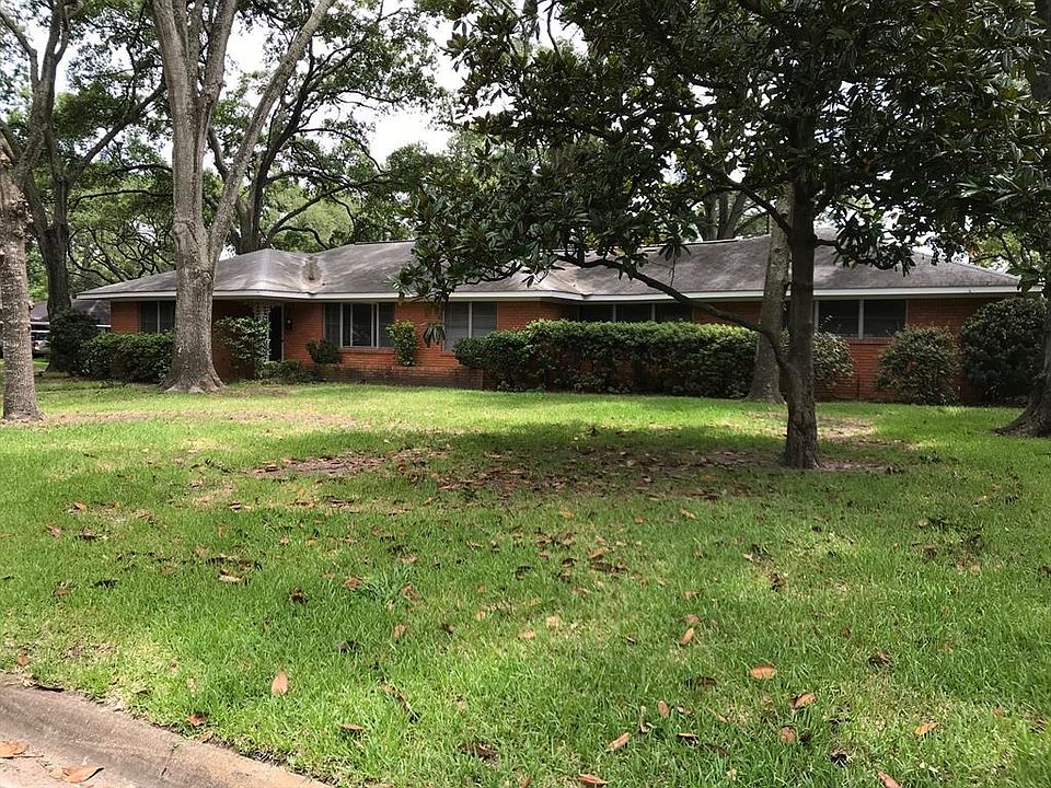 1st image of 9705 Cedardale Dr