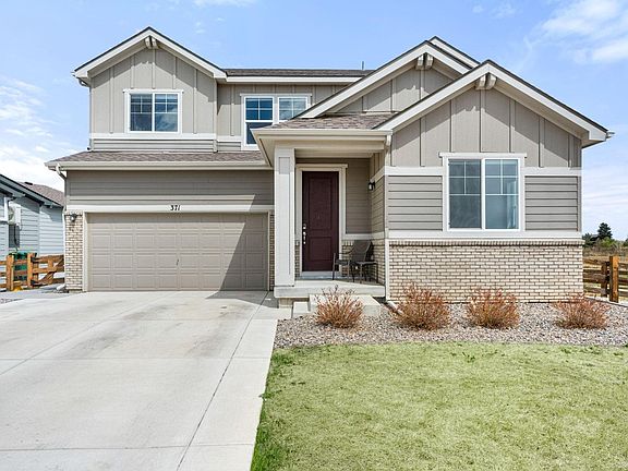 3rd image of 371 Marlowe Ct