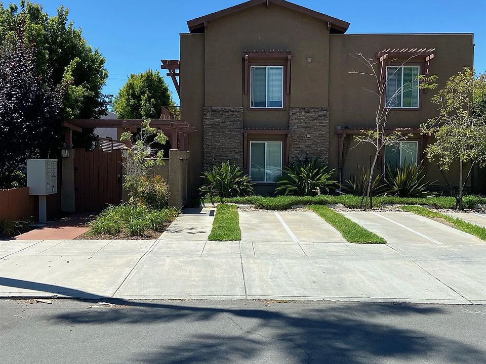 1st image of 4554 Marlborough Dr Unit 6