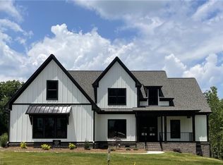 8921 Maltese Ct, Lewisville, NC 27023