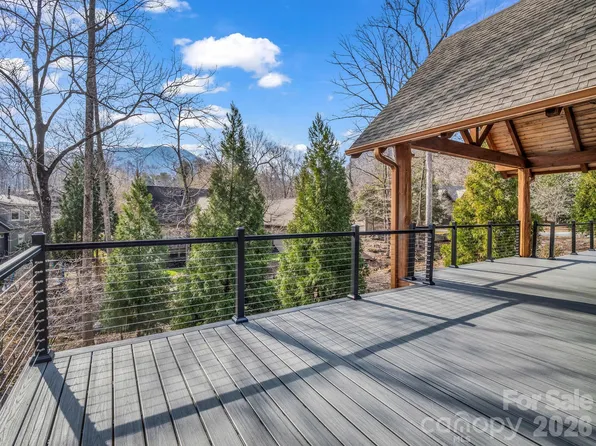 134 Chapel Point Rd, Lake Lure, NC 28746