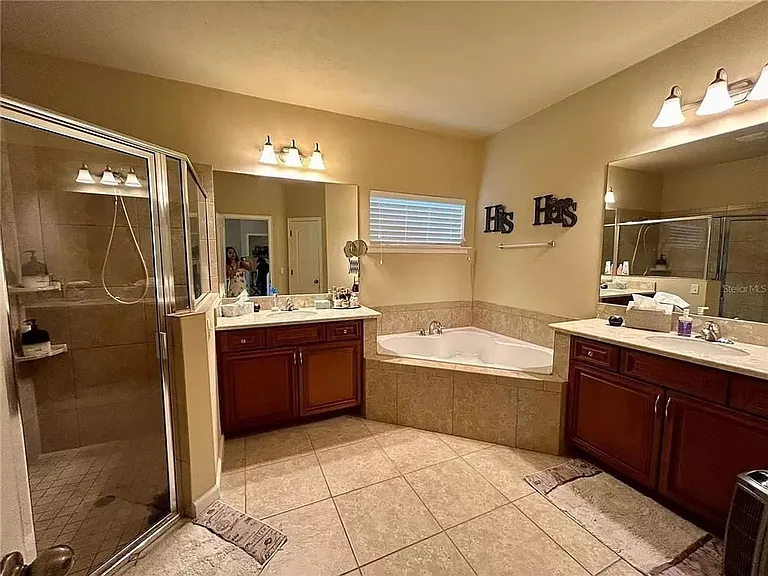 9883 NW 17th Rd — Photo 9