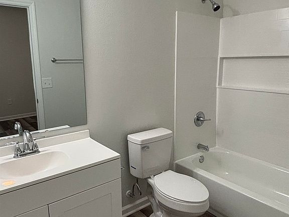 5th image of 2334 Quazar Cir