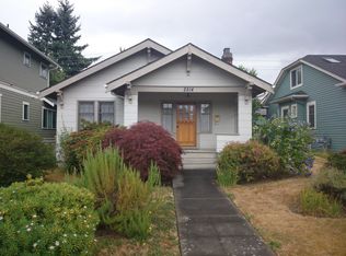 2214 42nd Ave SW, Seattle, WA 98116