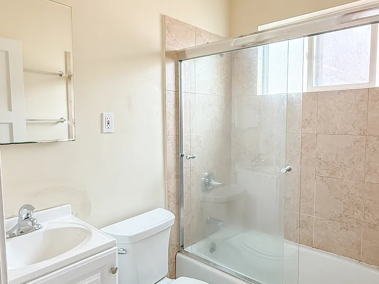 1921 Bonita Ave #4 — Photo 6