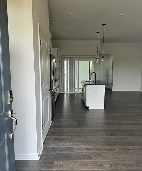 5724 Runnel Way — Photo 3