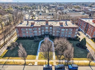 366 Stewart Avenue #B10, Garden City, NY 11530