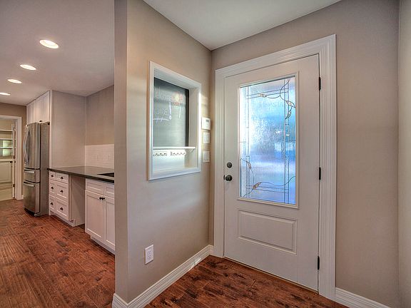 5th image of 4936 E Amelia Ave