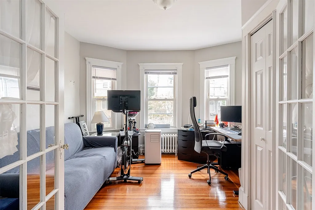 2 bed, 1.5 bath, 950 sqft, $3,800 — Photo 4