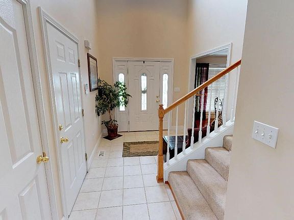 3rd image of 4752 Leeann Dr