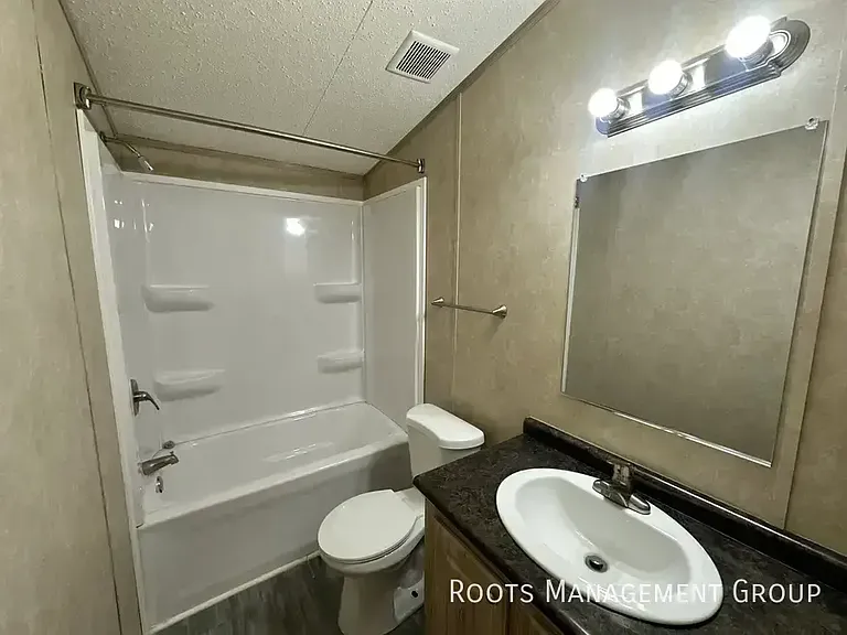 101 Stoney Creek Dr #15 — Photo 25
