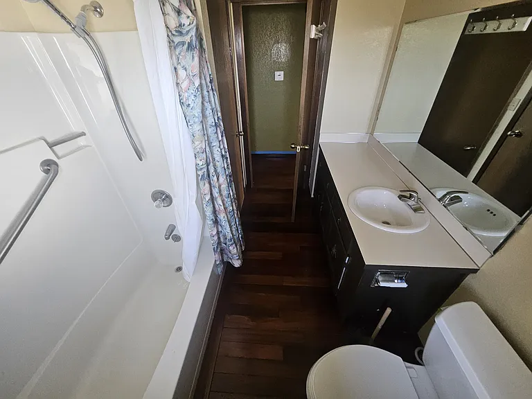 Upstairs Bathroom