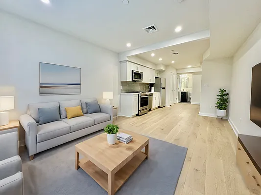 Rented by Amorelli Realty | media 5