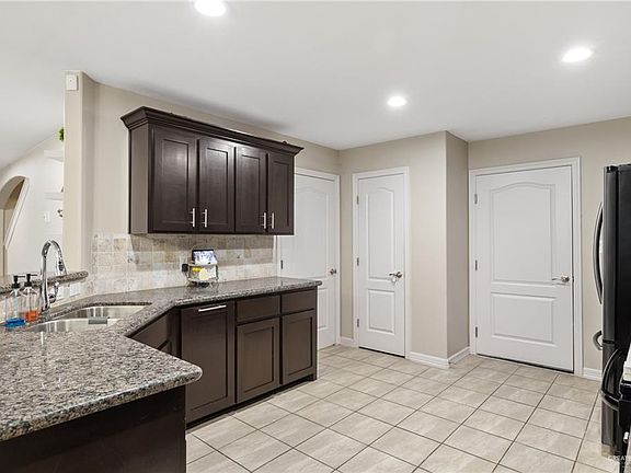 5th image of 6802 N 44th Ln