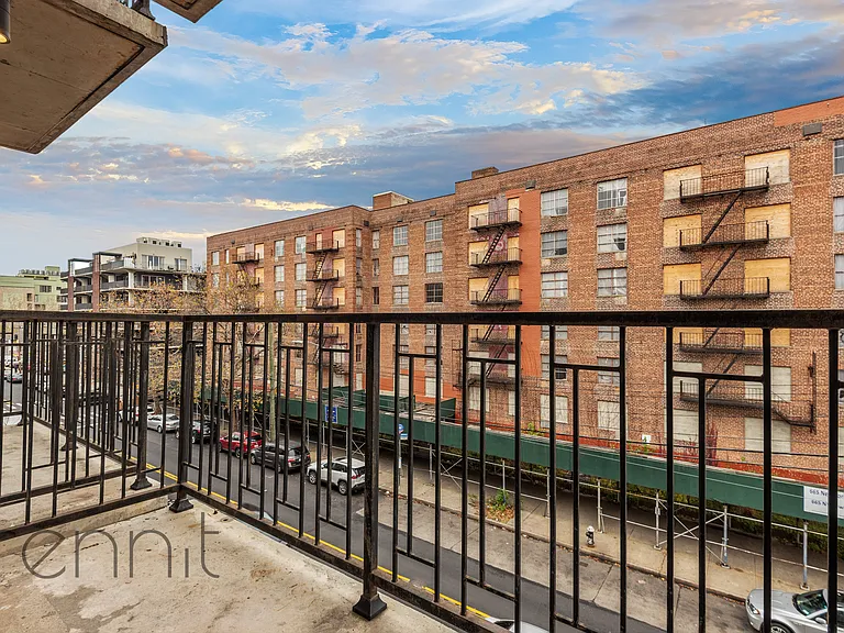 676 New York Ave #2B — Photo 9