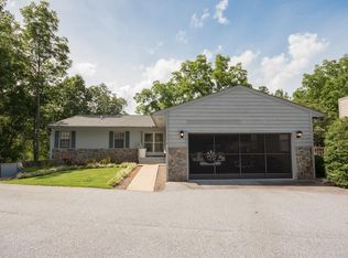 47 Plum Tree Ln, Franklin, NC 28734