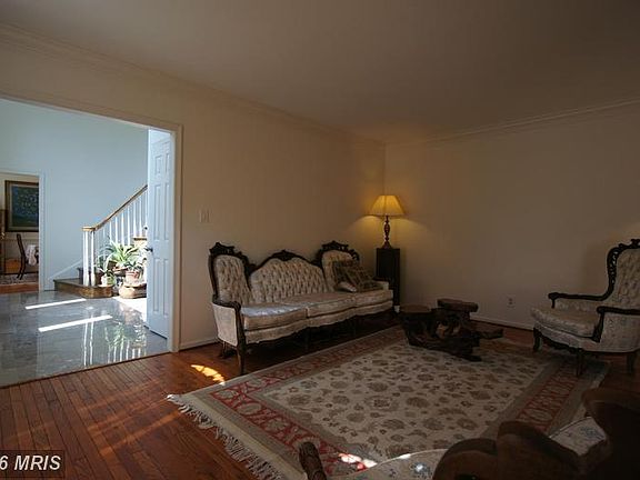 4th image of 6611 Ashmere Ln
