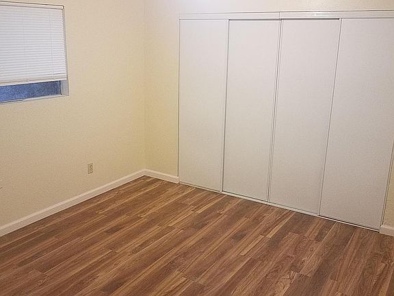 2nd image of 4675-77 Hilltop Dr