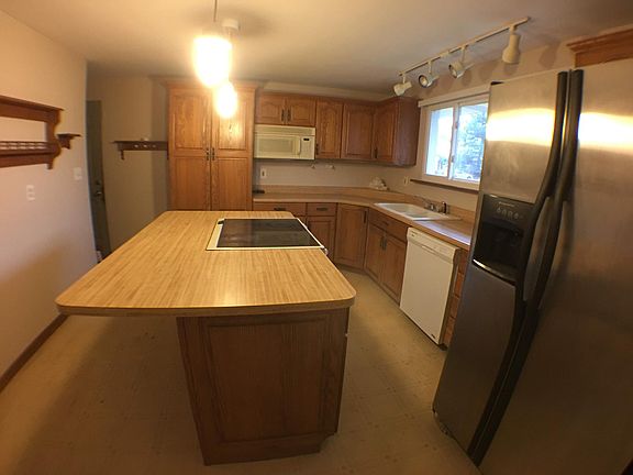 4th image of 2115 W Hudson St