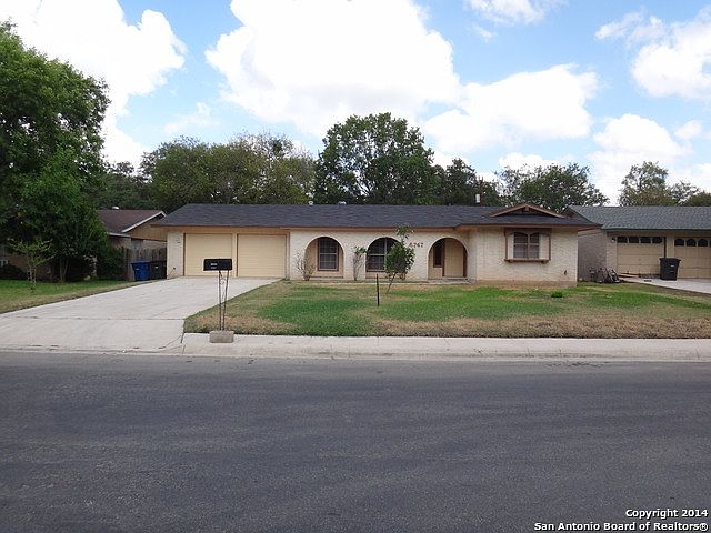 1st image of 6747 Connie Mack Dr