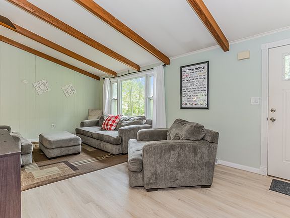 92 Cow Hill Road