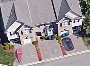 4 Rutland Dr, Hampton, VA 23666