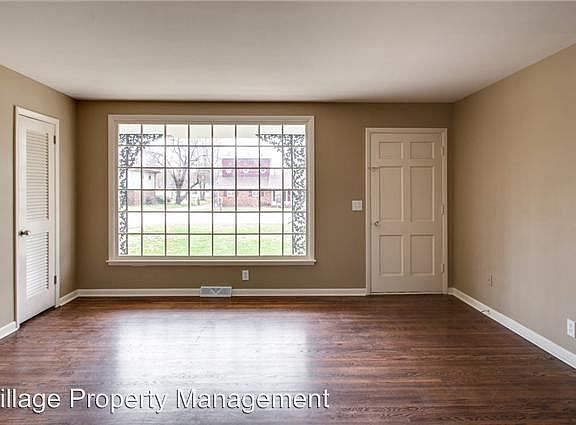 2nd image of 147 Oak Park Dr