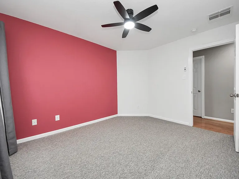 10062 Hillside Bayou Dr — Photo 37