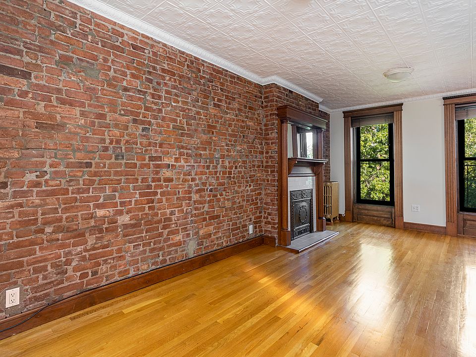 1st image of 479 9th St #3