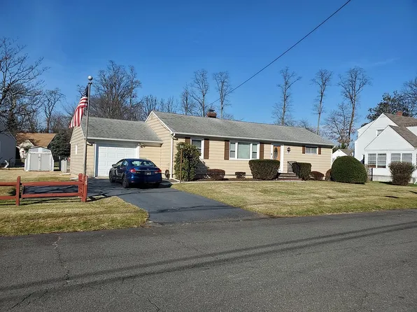 629 Lorraine Ave, Middlesex, NJ 08846
