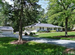 906 Arrowhead Rd, Chapel Hill, NC 27514