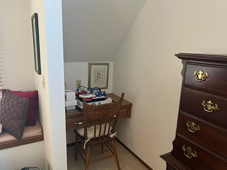 410 Rainer Rd — Photo 8