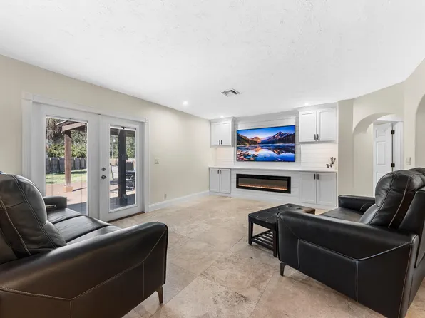 6567 Cindi Lane, Greenacres, FL 33467