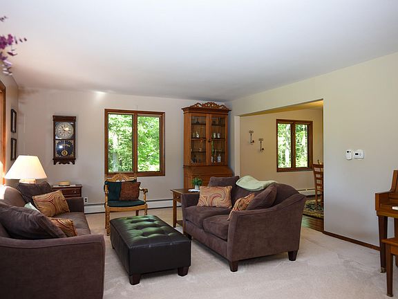 3rd image of 6200 Hall St SE