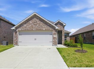 605 Cozy Grns, Lavon, TX 75166