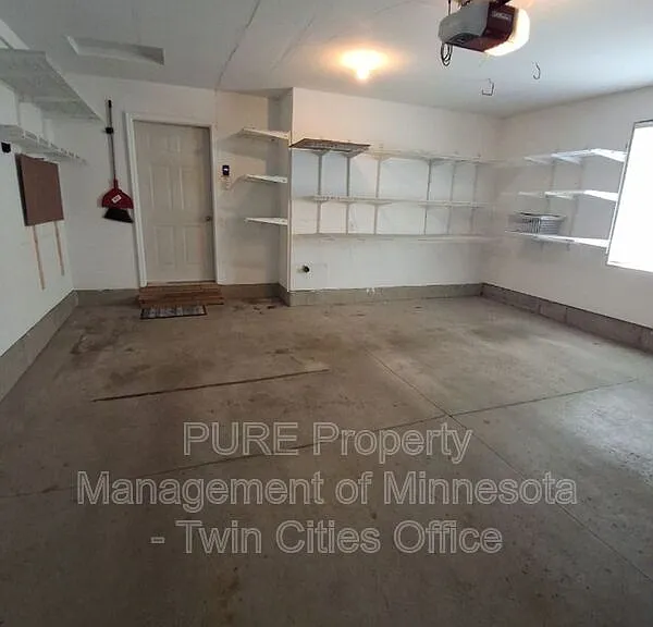 612 Lake View Dr — Photo 15