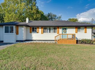 3221 Mountain View Dr, Chattanooga, TN 37419