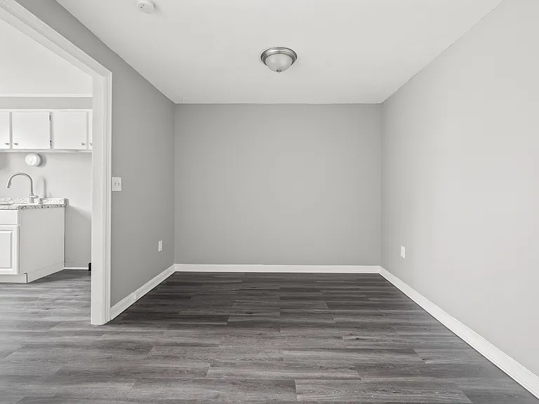 212 Laurel St #3C — Photo 5