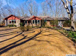 624 Airport Rd, Laceys Spring, AL 35754