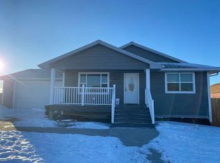 525 10th St SE, Baker, MT 59313