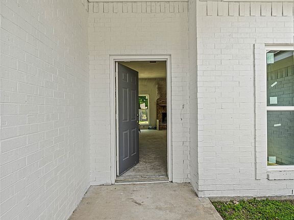 4th image of 1923 Ramada Dr
