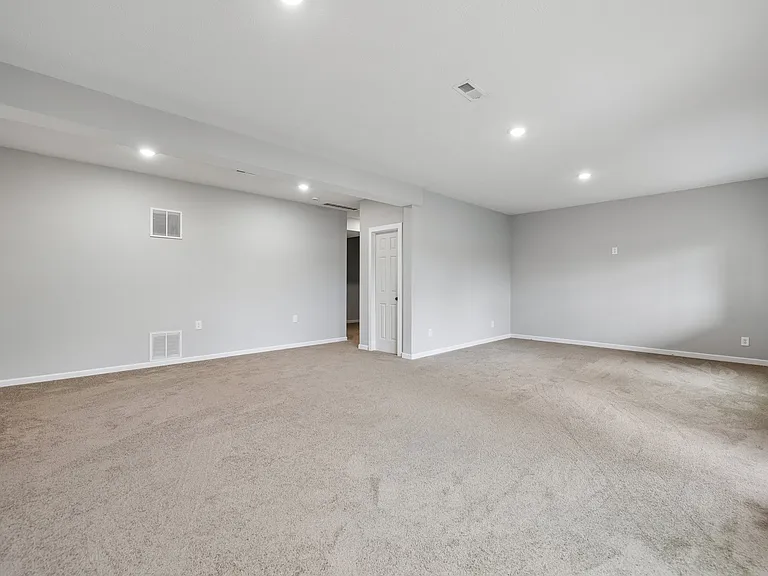 5638 Shailee Ct — Photo 3