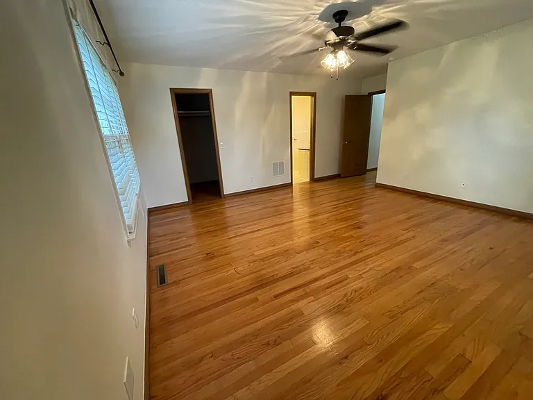 2221 W 4th Ave — Photo 13