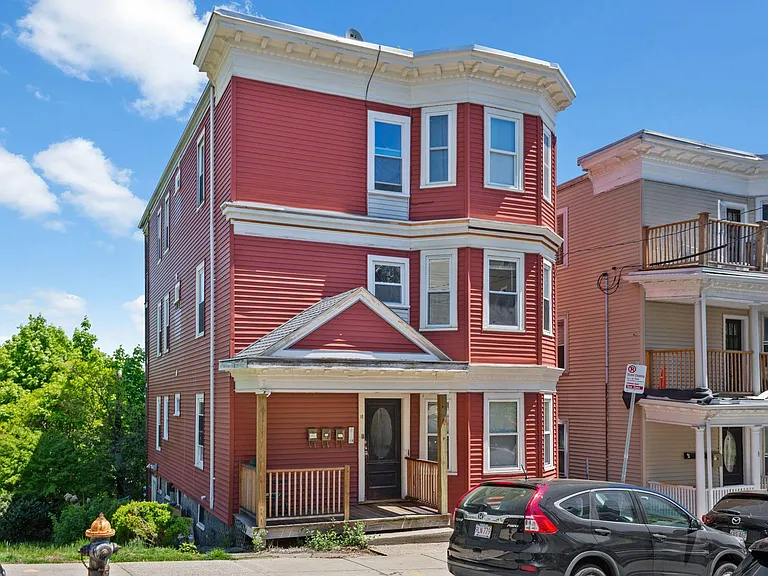 18 Peverell St #2 — Photo 1