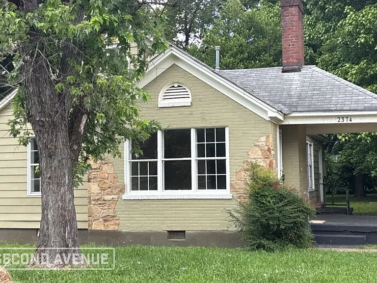 2374 Larose Ave — Photo 1